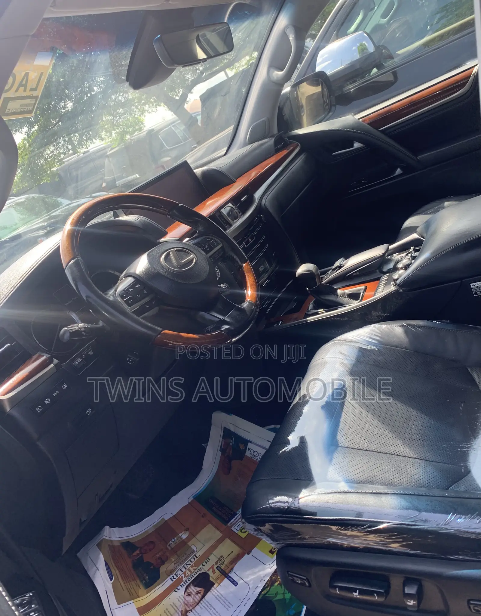 Lexus LX 570 (5 seats) AWD 2018 Black