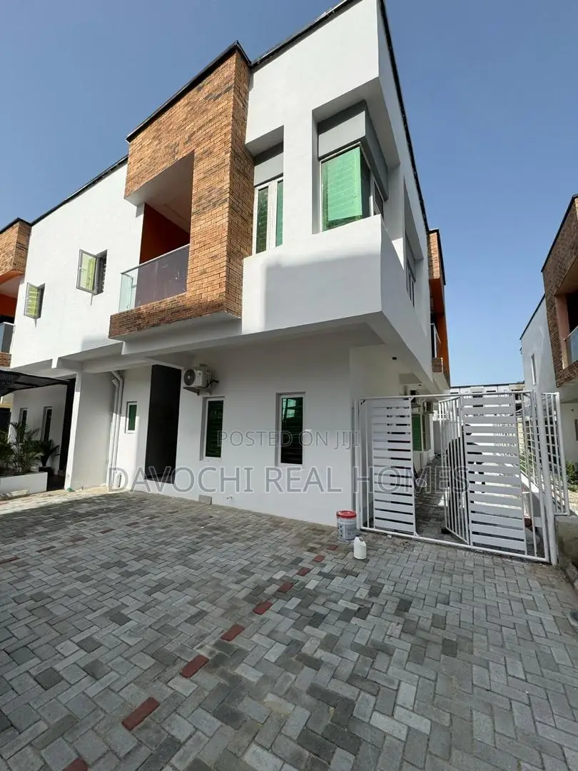 5bdrm Duplex in Ikate for rent