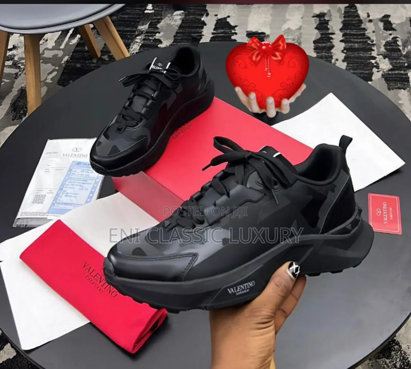 Original Luxury Designer Sneakers Valentino Well Branded