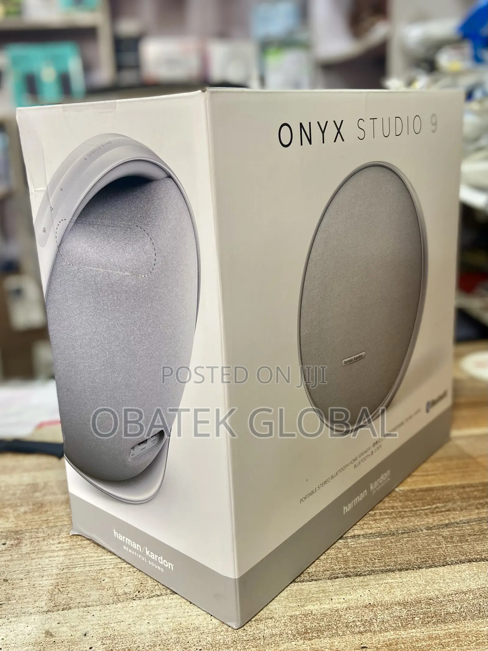 Onyx Studio 9