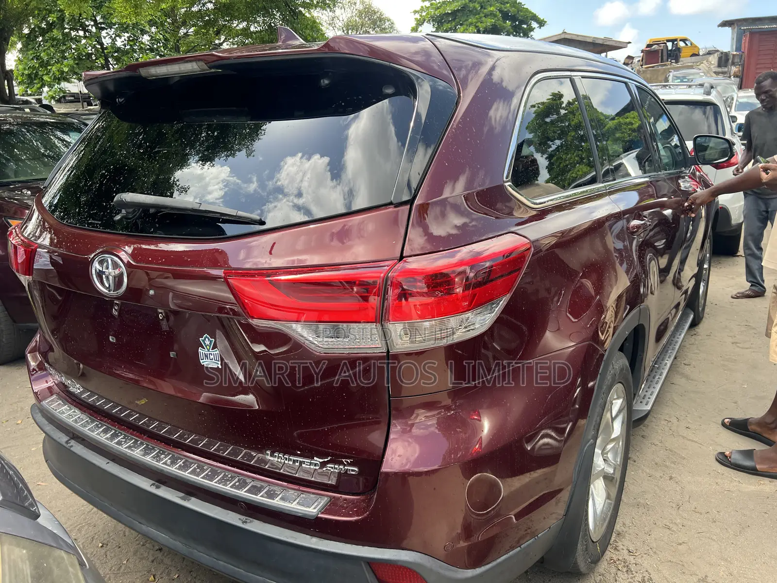 Toyota Highlander Limited Platinum V6 4x4 (3.5L 6cyl 6A) 2016 Burgundy