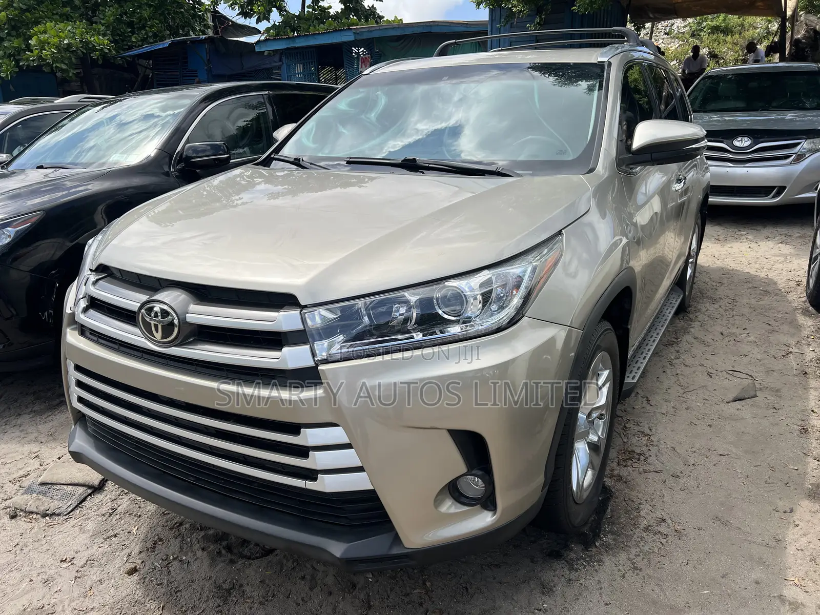 Toyota Highlander Limited Platinum 4dr SUV (3.5L 6cyl 6A) 2015 Gold