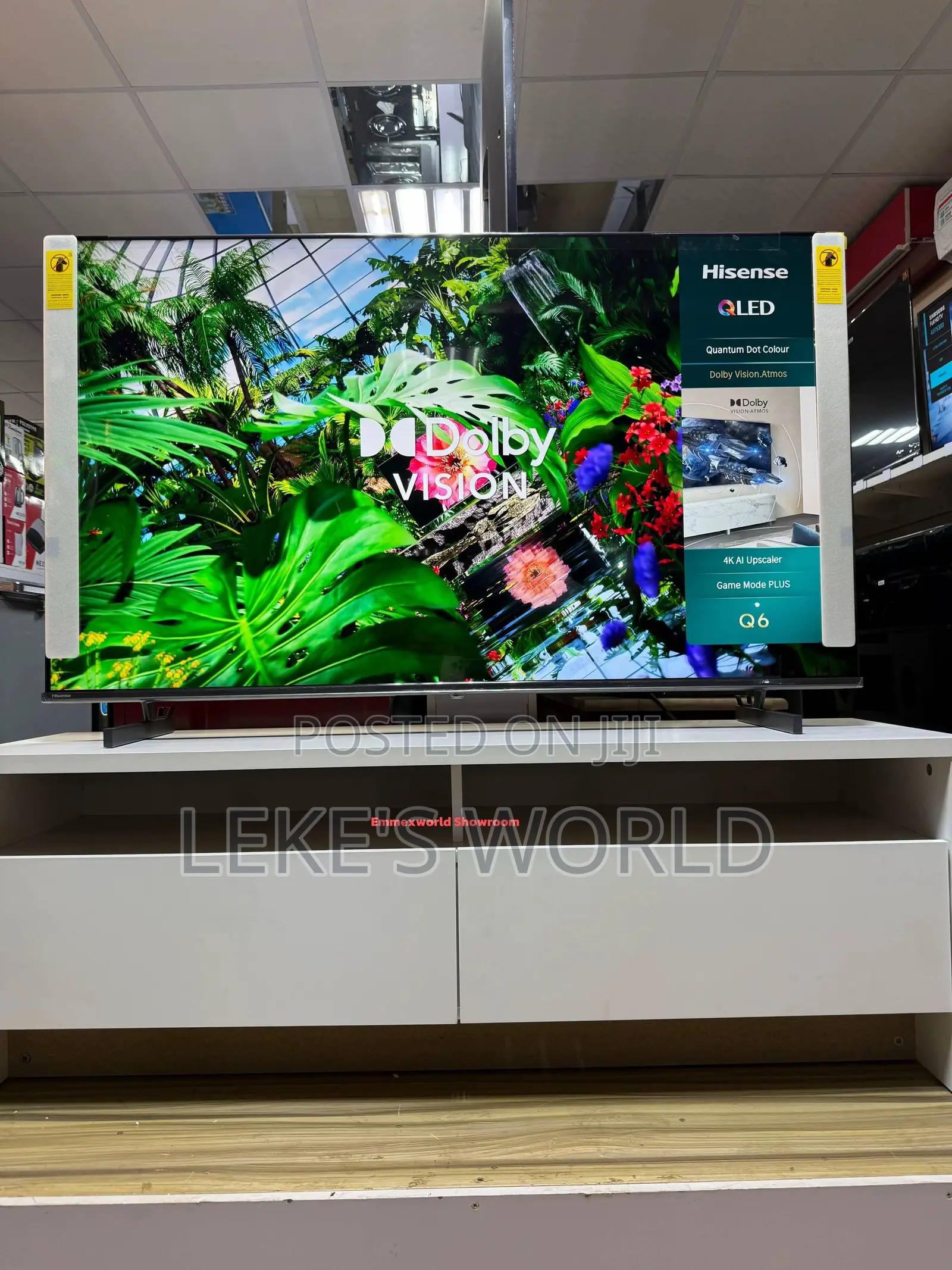 55” Hisense Qled Smart Tv