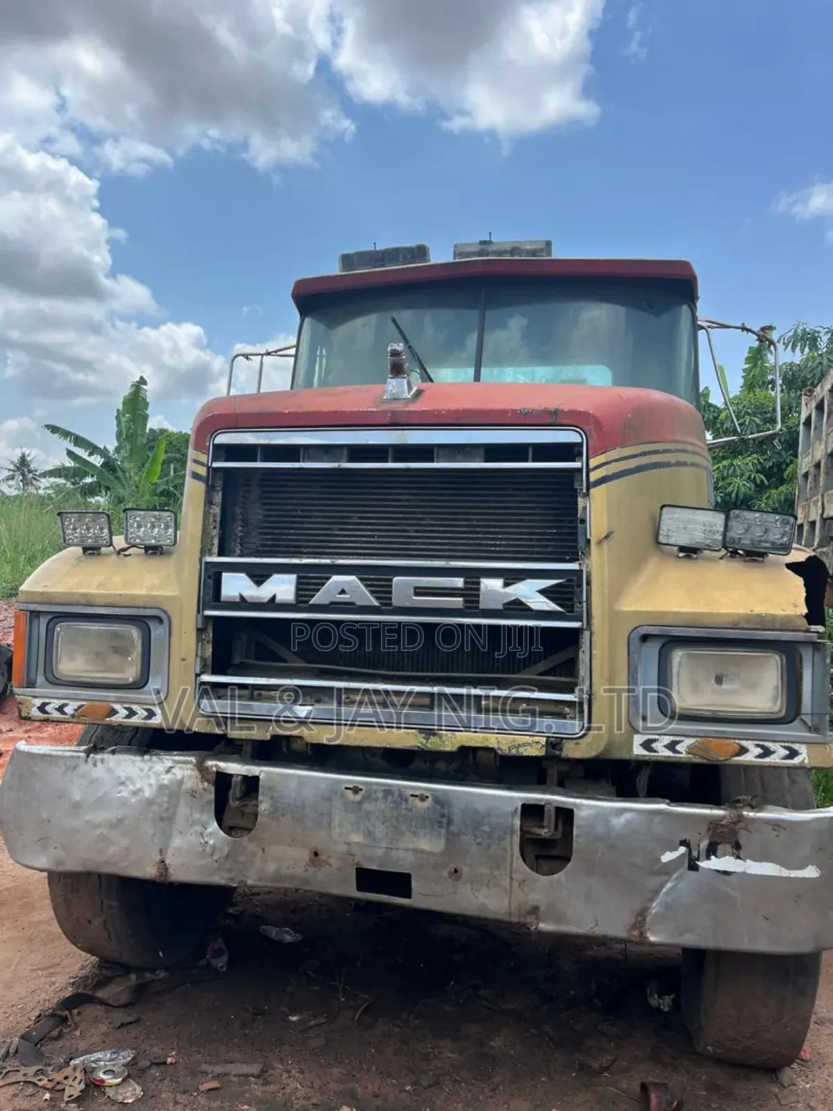 Mack Ch Truck Head 24 Valve Single Axle