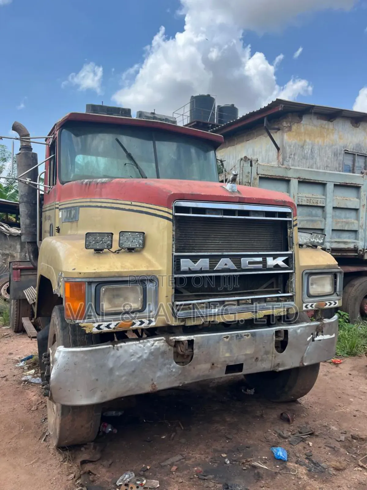 Mack Ch Truck Head 24 Valve Single Axle