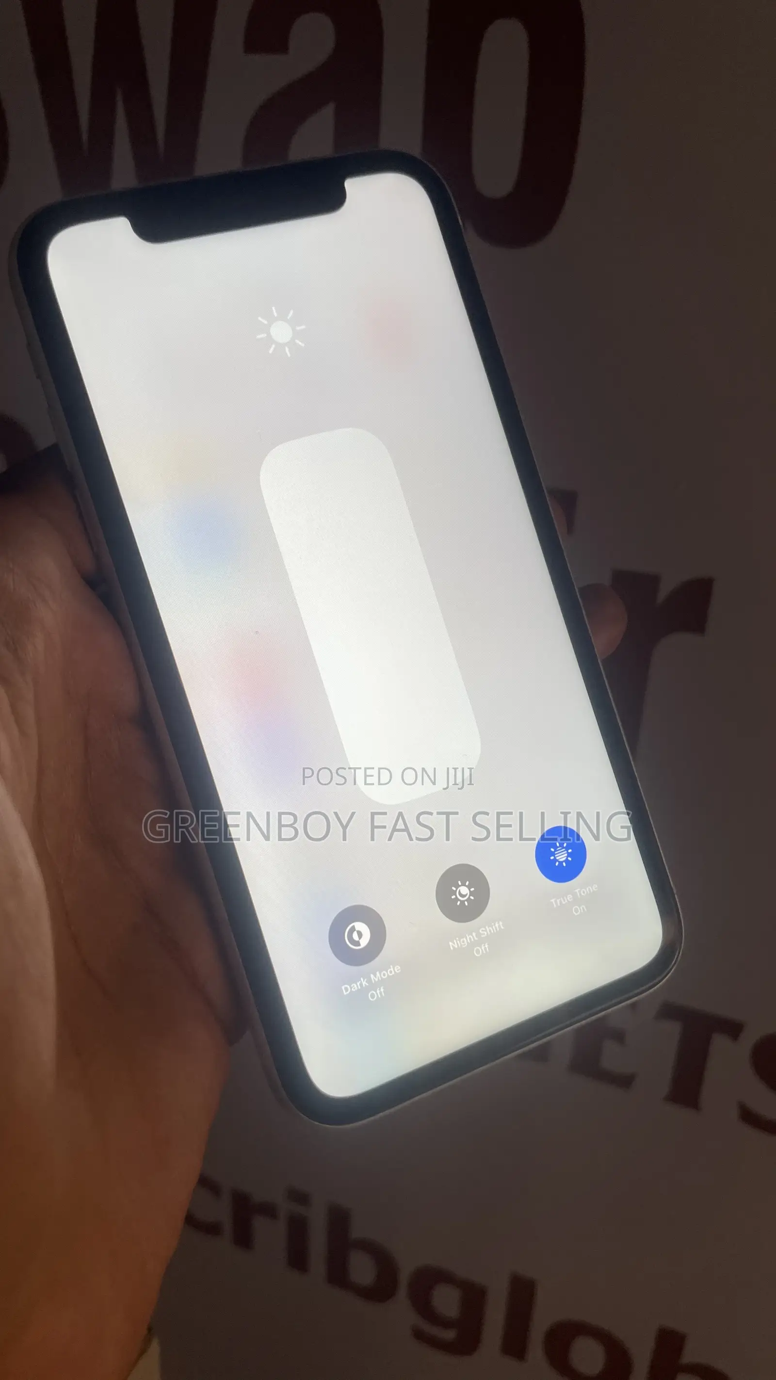 Apple iPhone XR 64 GB White