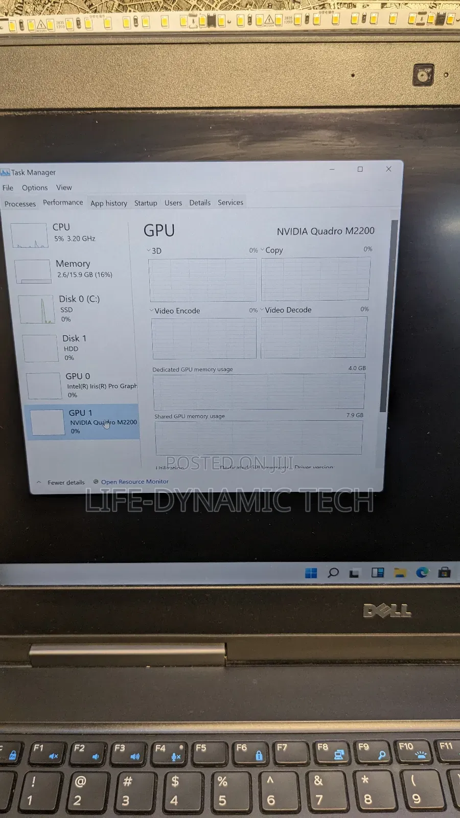 Laptop Dell Precision 7520 16GB Intel Xeon HDD+SSD 128GB