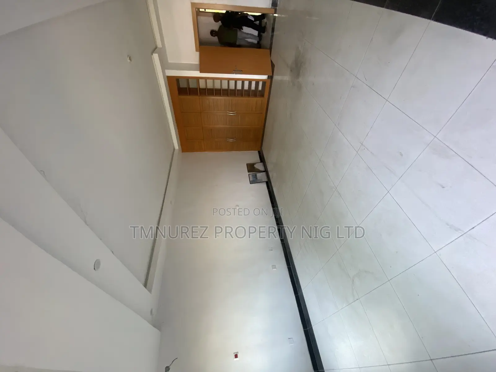 3bdrm Apartment in Chevron Extension, Lekki for rent