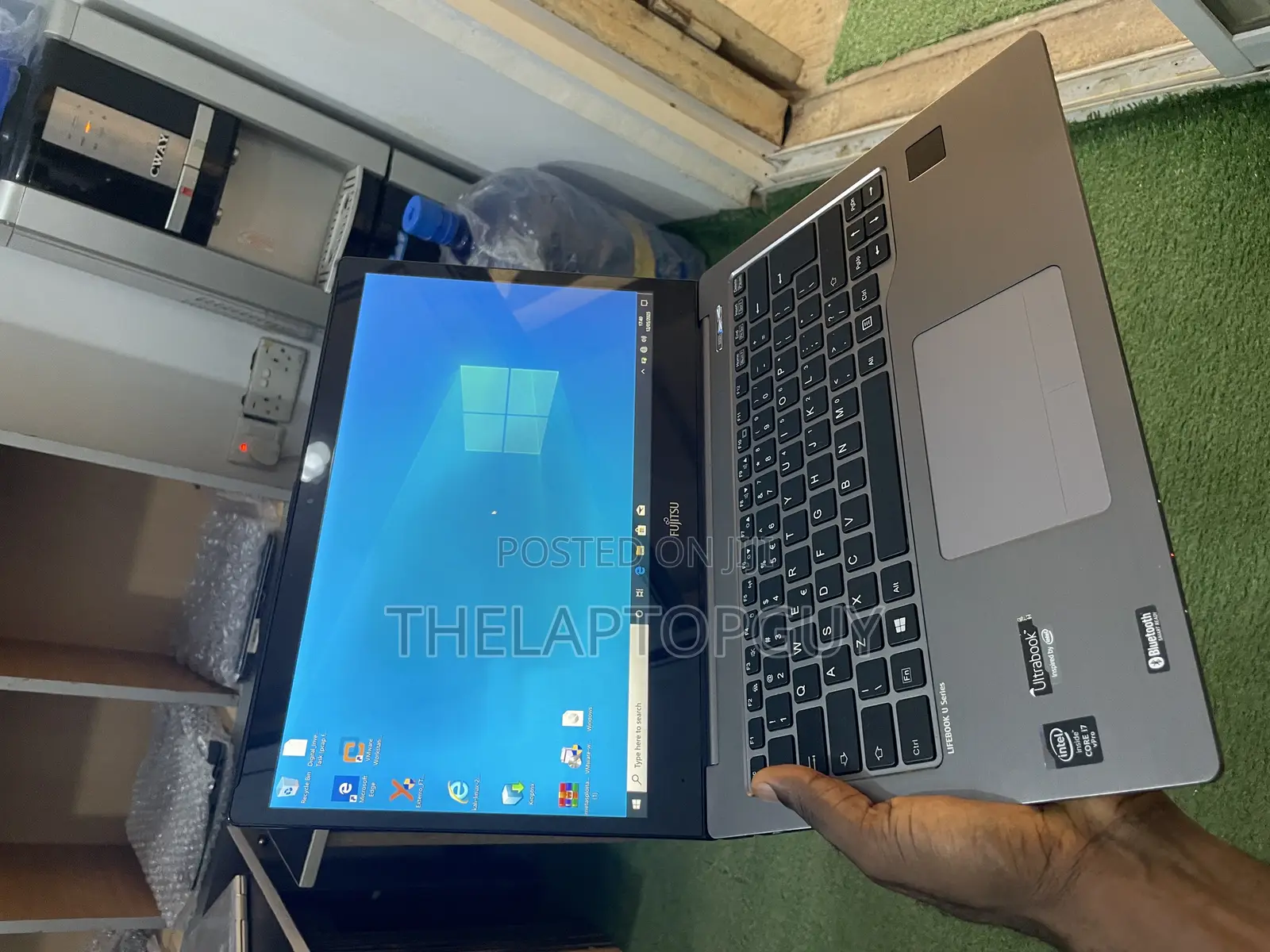 Laptop Fujitsu Lifebook UH900 8GB Intel Core I7 SSD 256GB