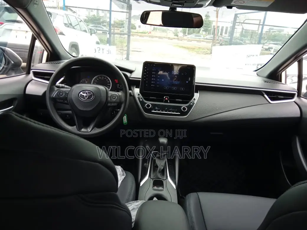 Toyota Corolla LE 2020 Black