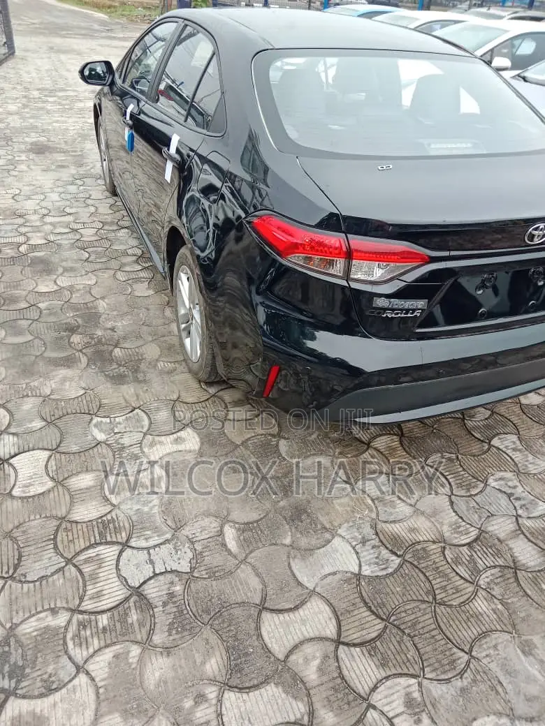 Toyota Corolla LE 2020 Black