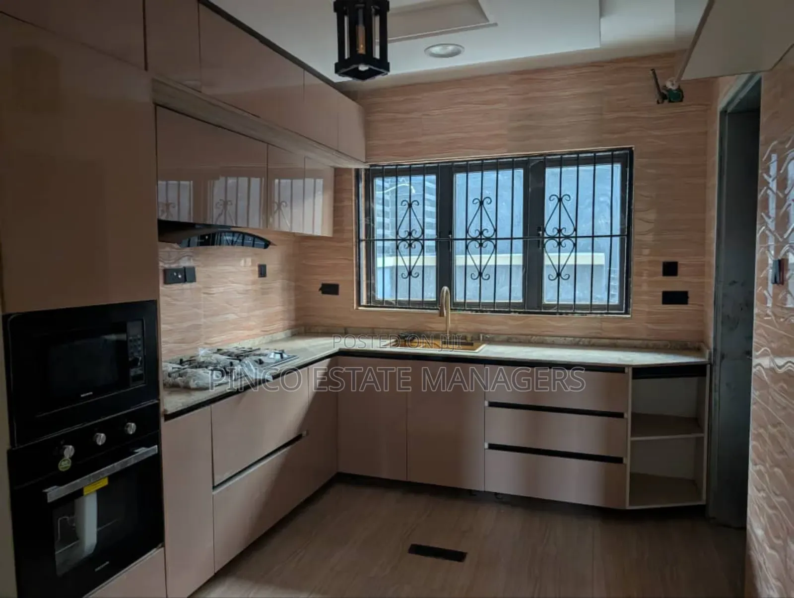 4bdrm Duplex in Jabi for sale