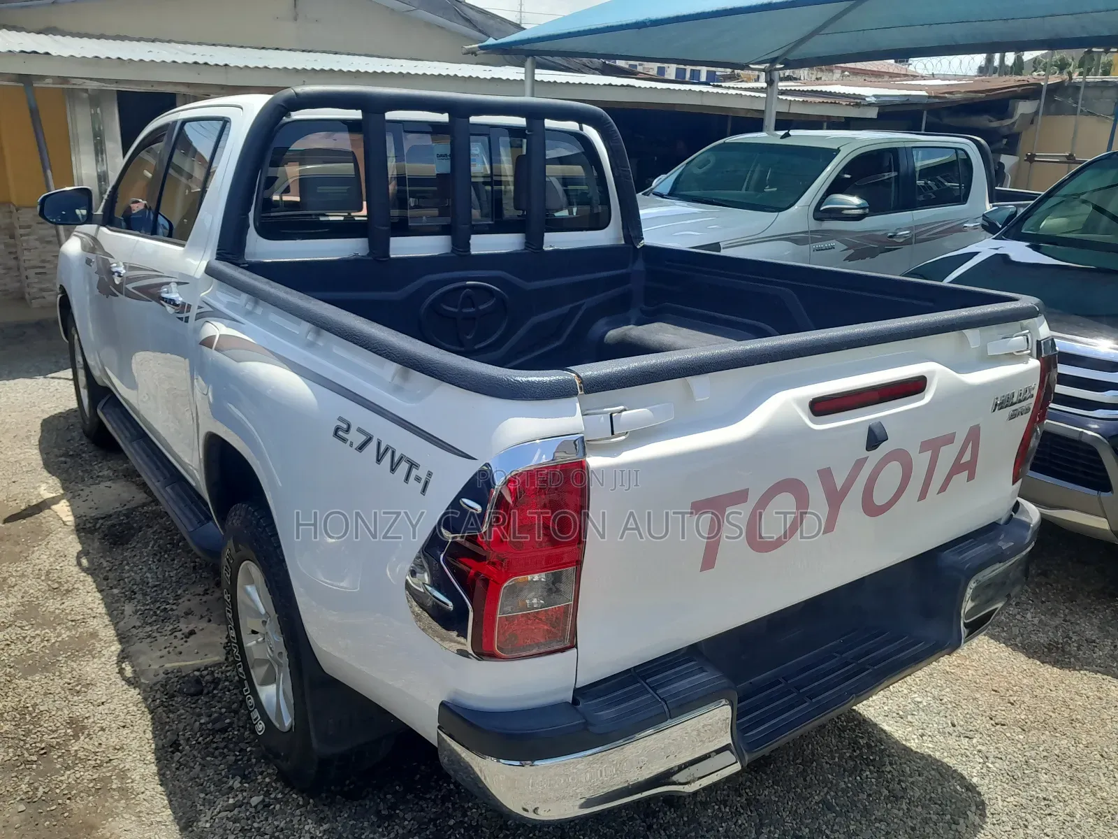 Toyota Hilux Revo Double Cab Petrol 2.7 AWD 2016 White