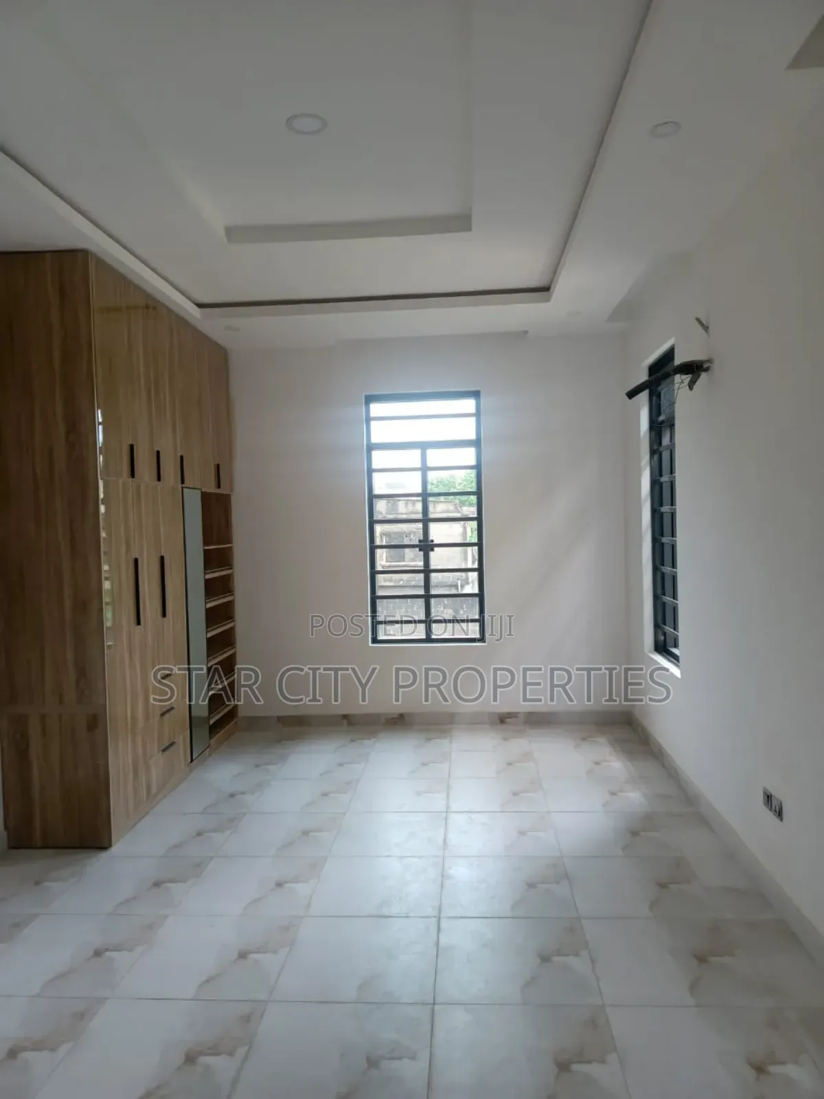 5bdrm Duplex in Omole Phase 1 for sale