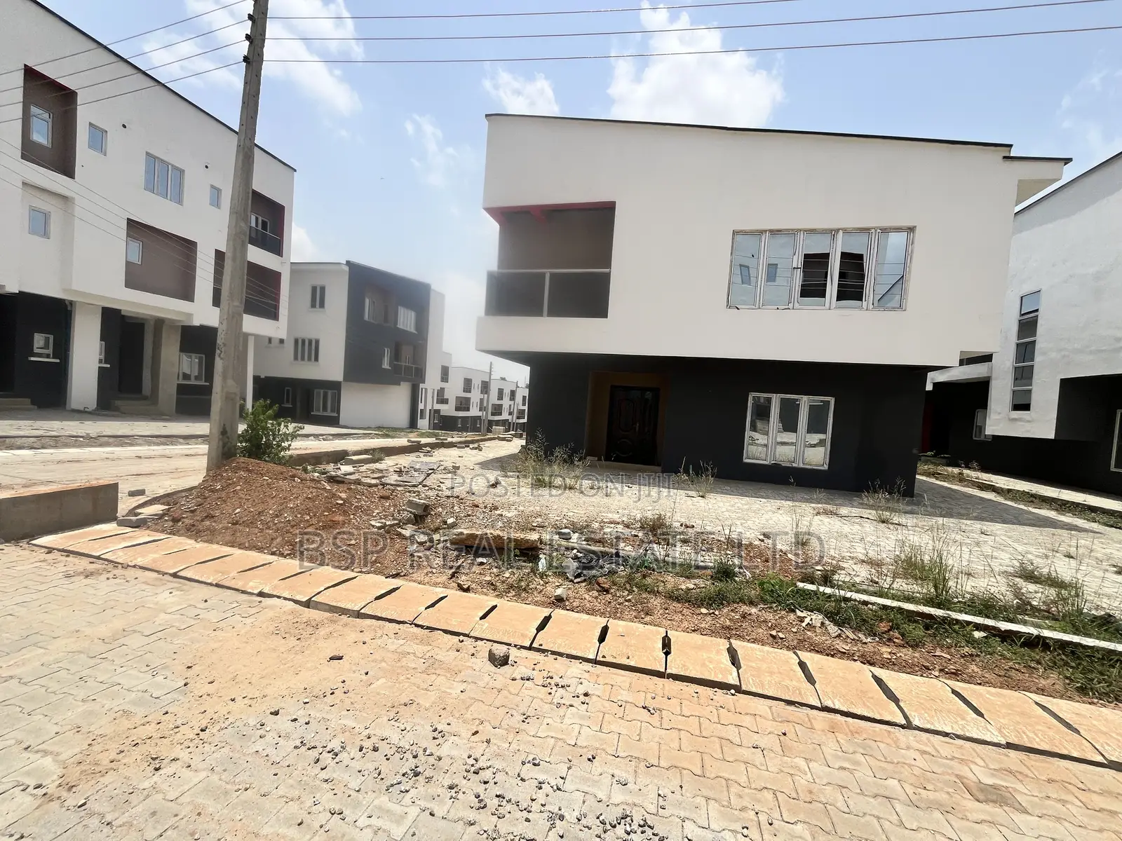4bdrm Duplex in Paradise Estate, Kaura for sale