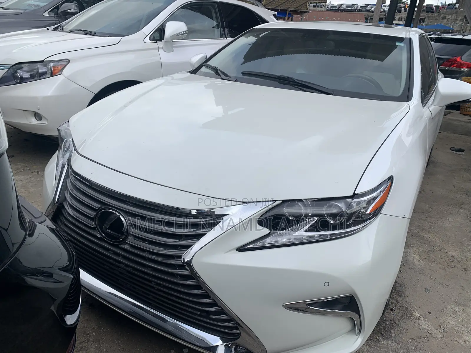 Lexus ES 350 FWD 2015 White