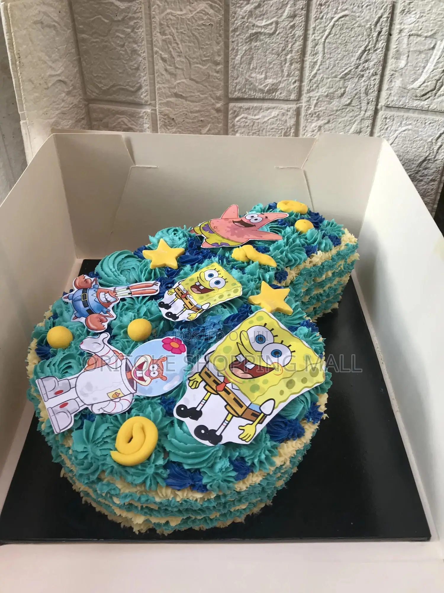 8 Inches Delight and Cream (Cake and Pastries)