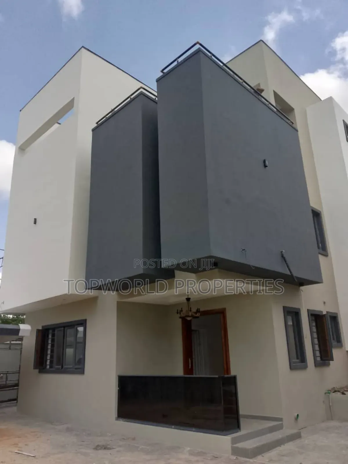 5bdrm Duplex in Magodo Phase 2, Agboyi/Ketu for sale