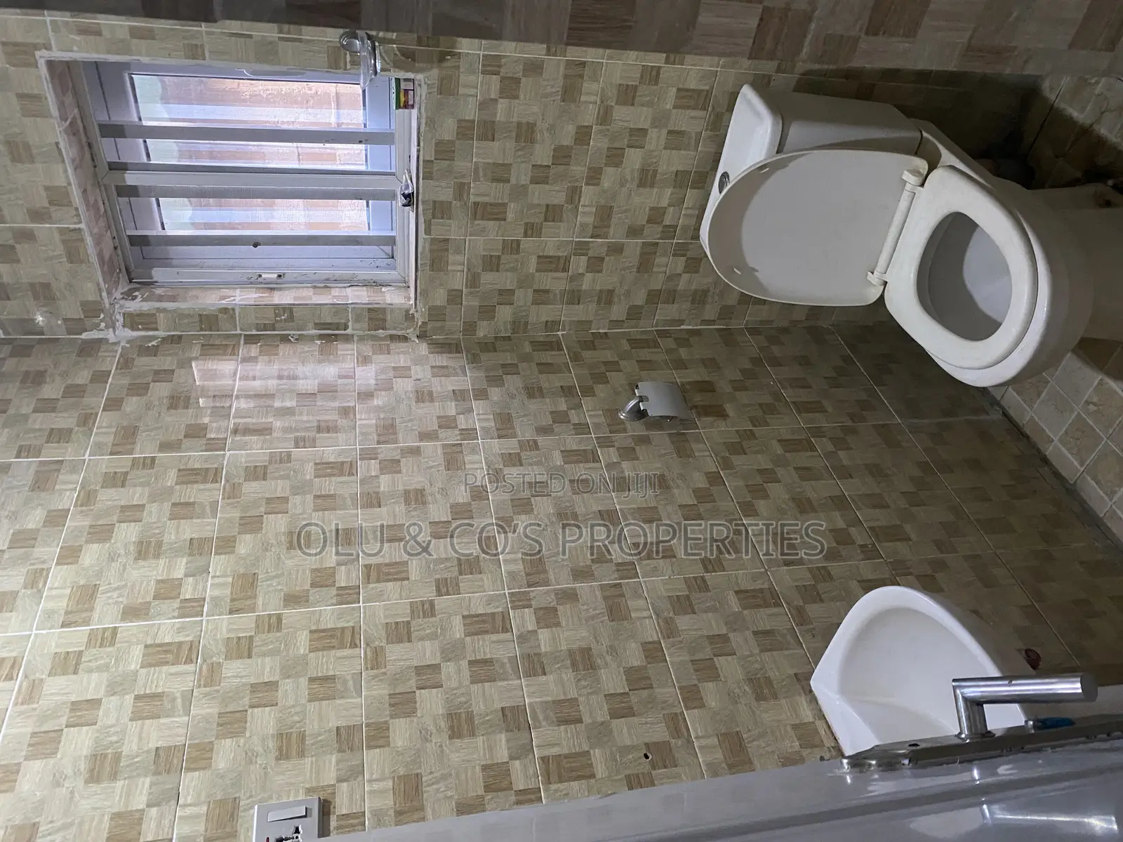 2bdrm Block of Flats in Nut District for rent