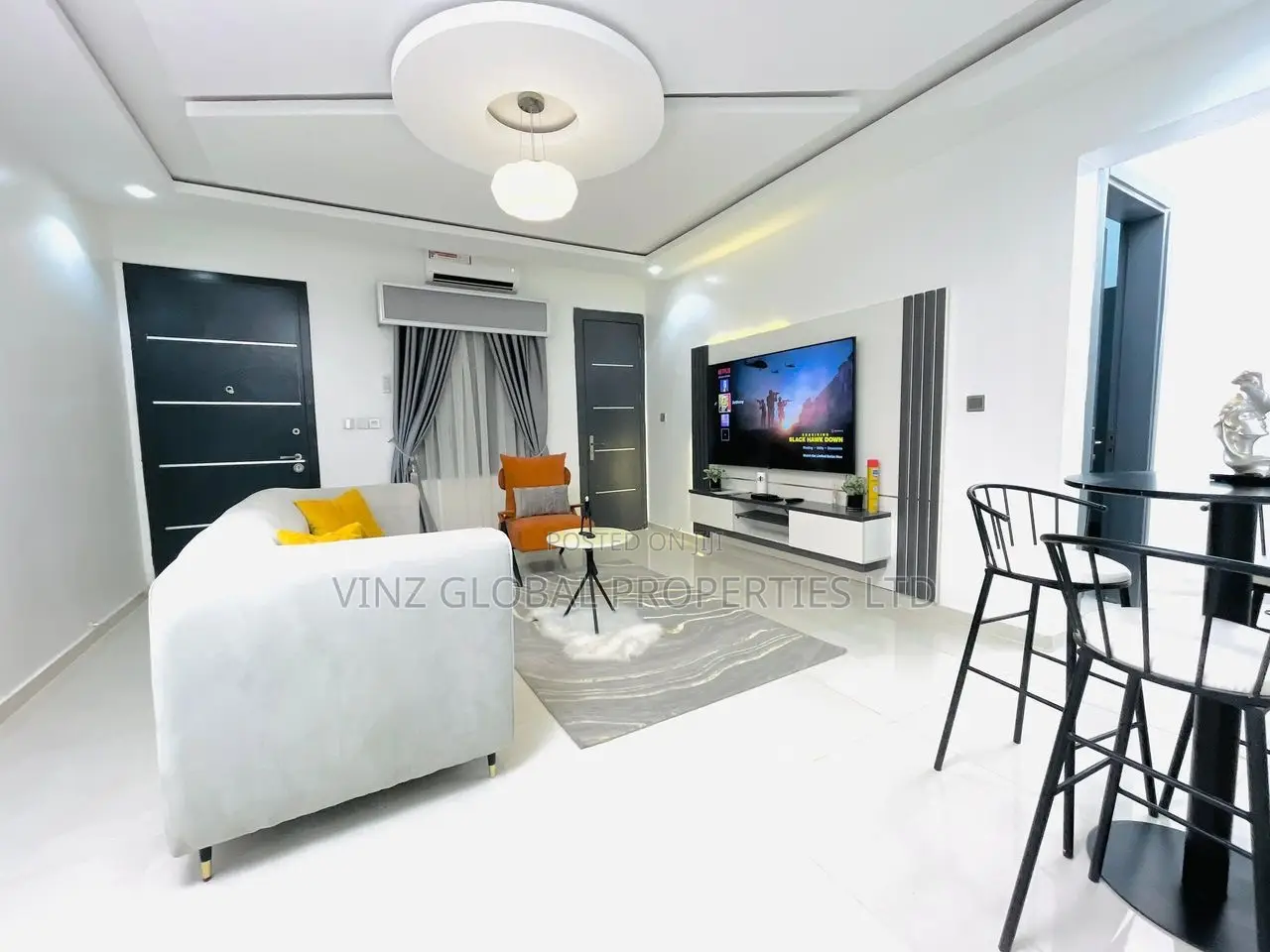 11 Units of 2 Bedroom Apartments With Gym Center