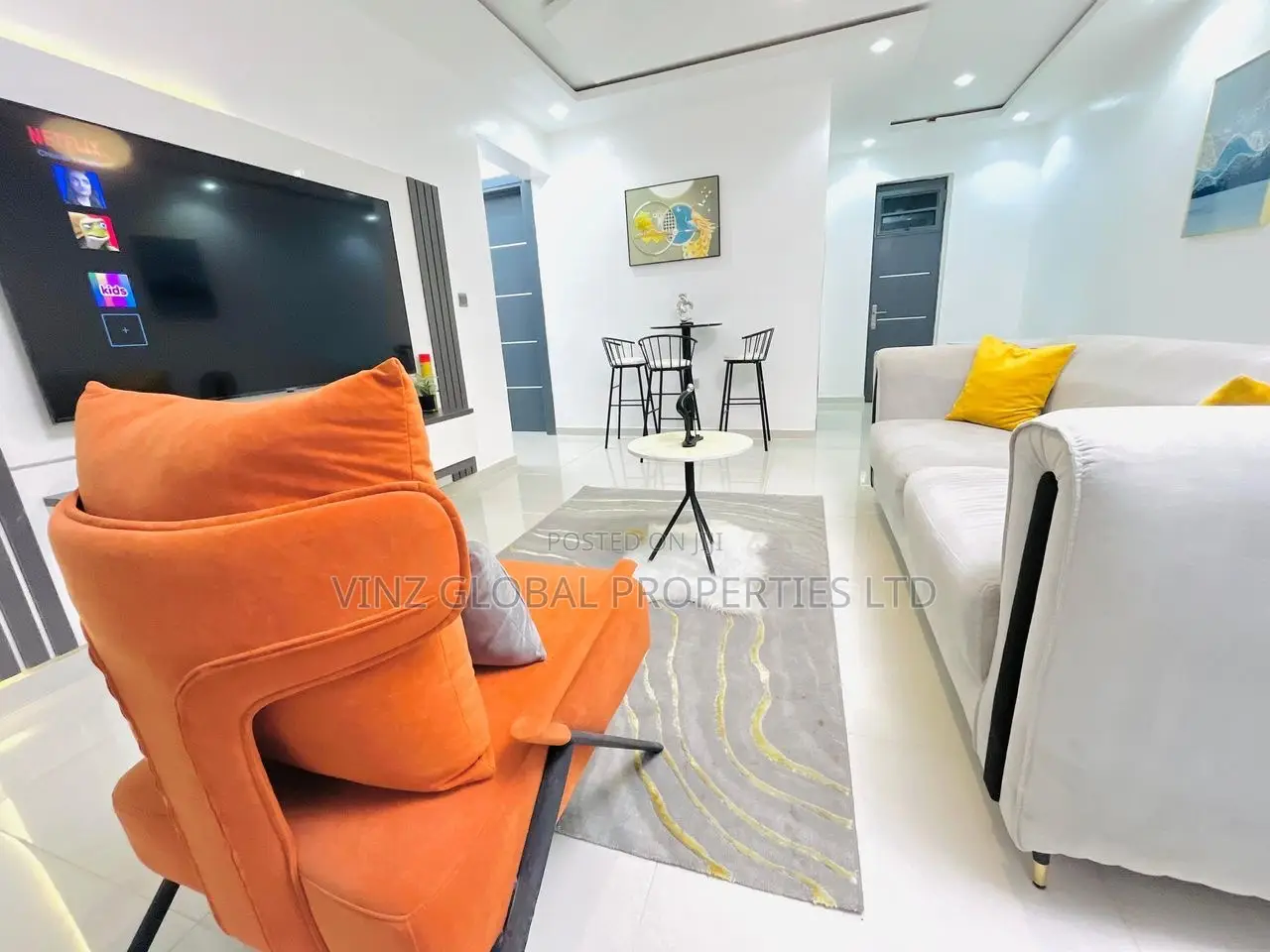 11 Units of 2 Bedroom Apartments With Gym Center