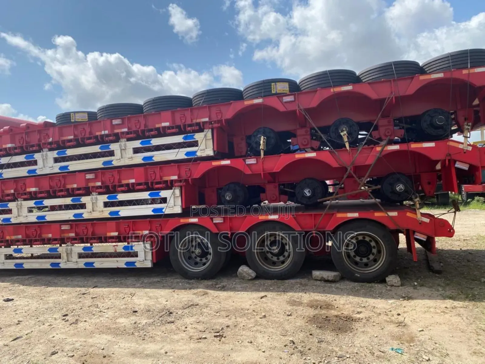 Row Bed Trailer Truck