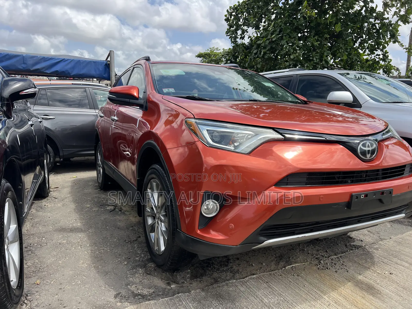 Toyota RAV4 Limited 4dr SUV AWD (2.5L 4cyl 6A) 2018 Orange