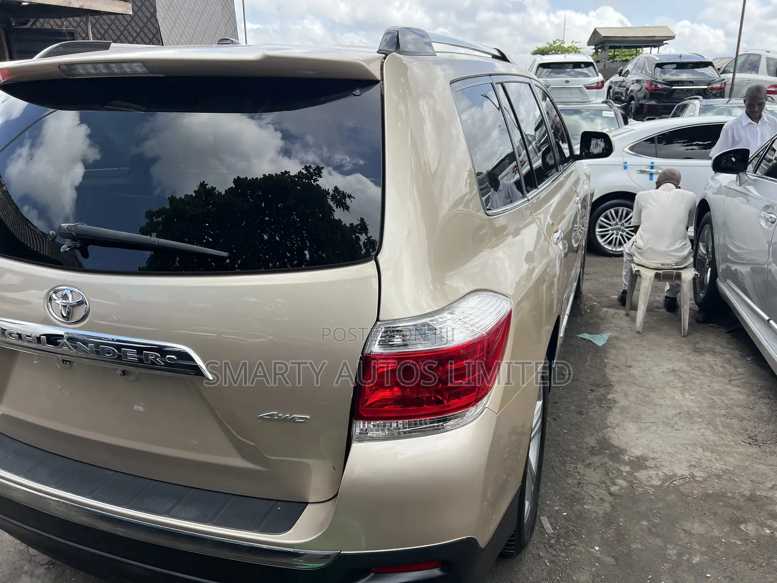 Toyota Highlander 2013 Gold