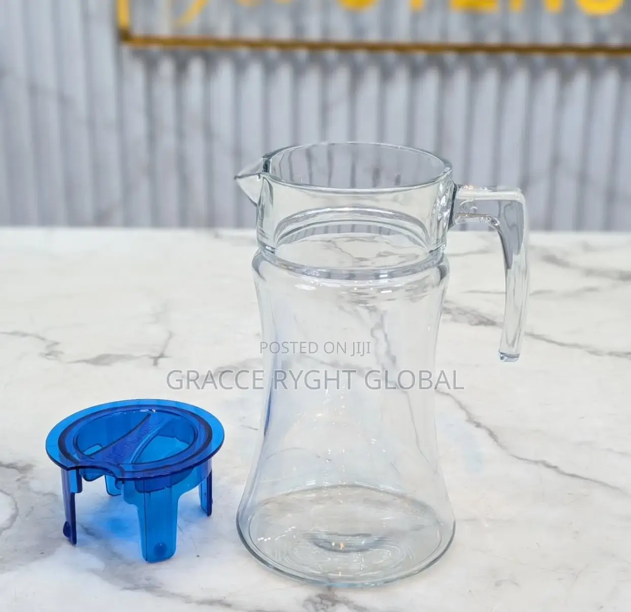 Turkish Glass Water Jug With Plastic Lid (1800 Ml)