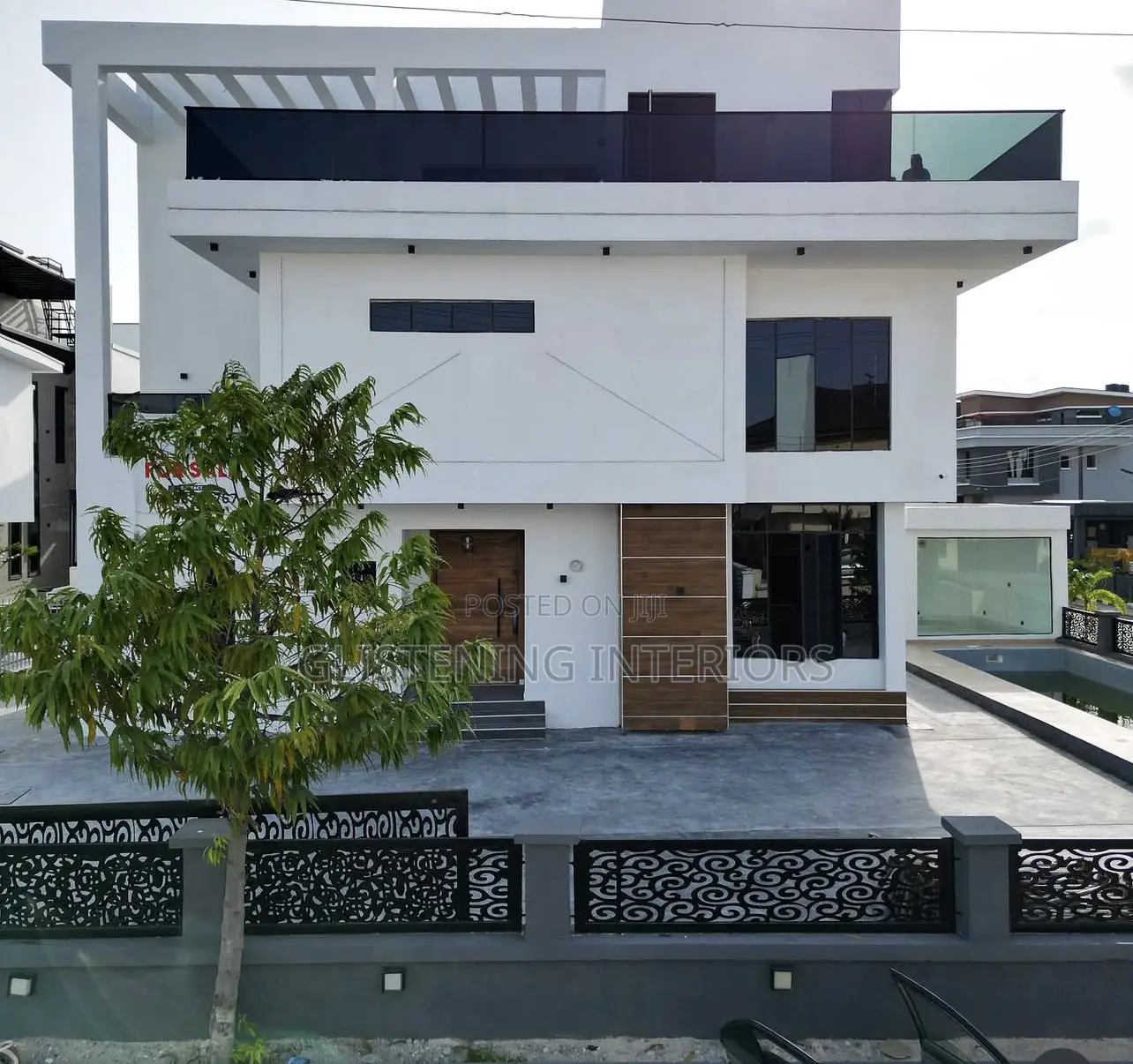 Balcony 10mm Tinted Grey Tempering