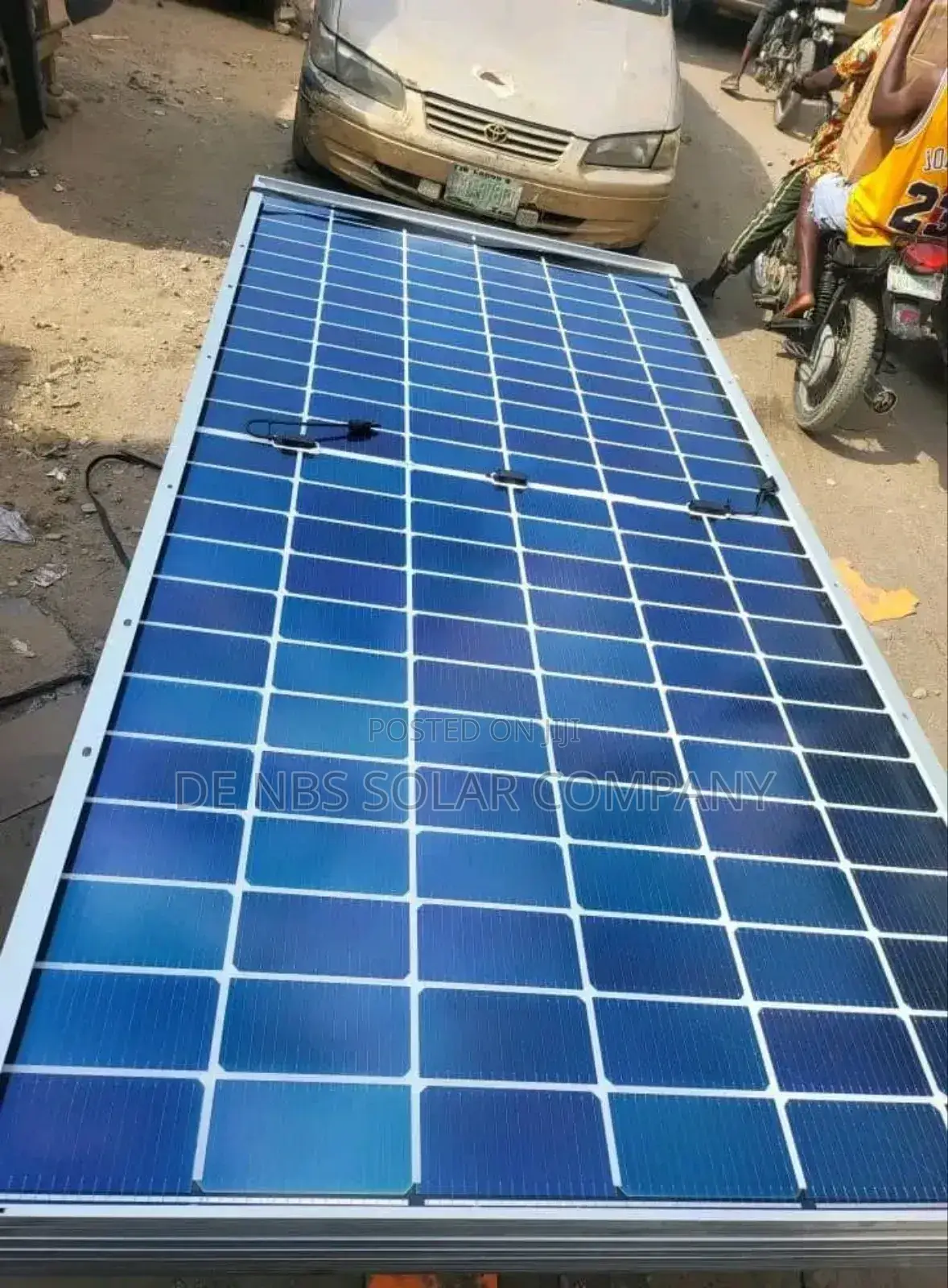 Jinko 585w Bifacial Halfcut Mono Crystalline Solar Panels