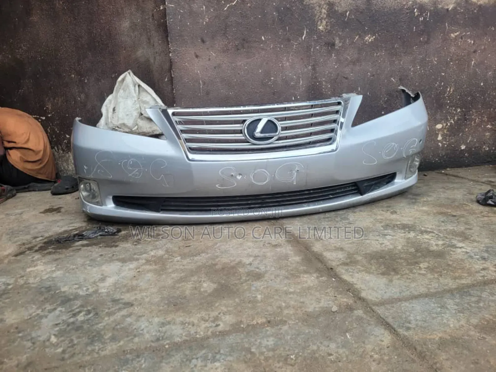 Es 350 Complete Bumper 2010-2012 Model Available