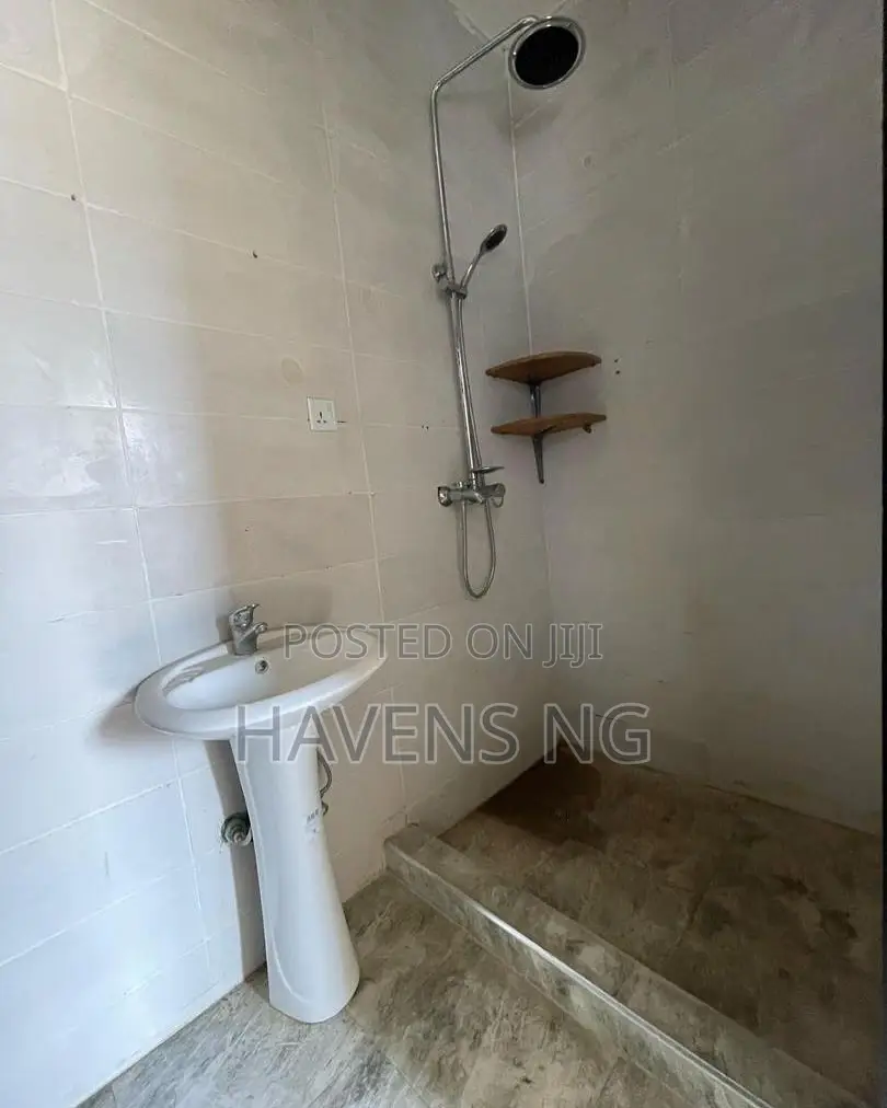 1bdrm Duplex in Ikate for sale