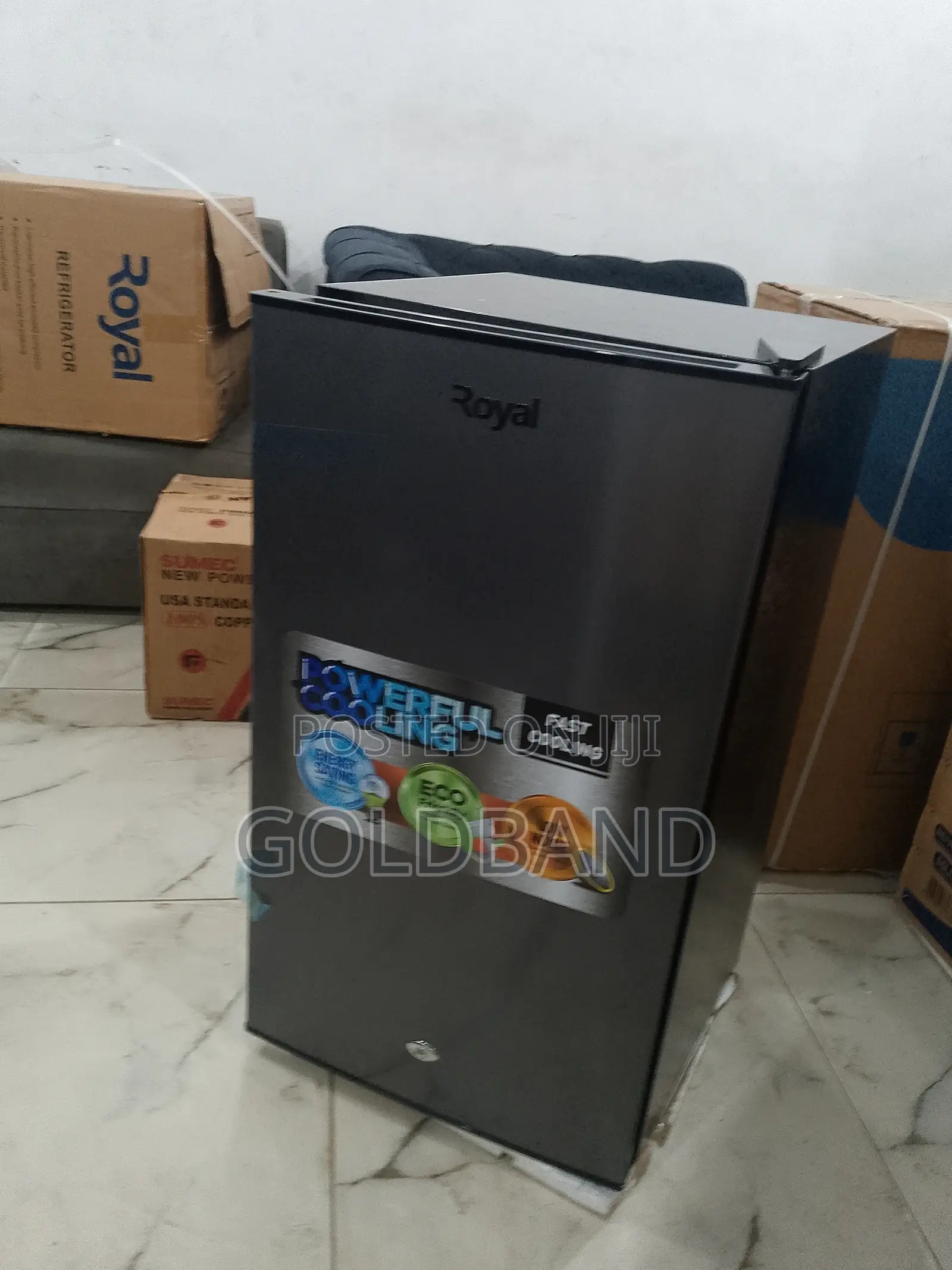 Royal 90l Single Door Refrigerator With Adjustible Shelves