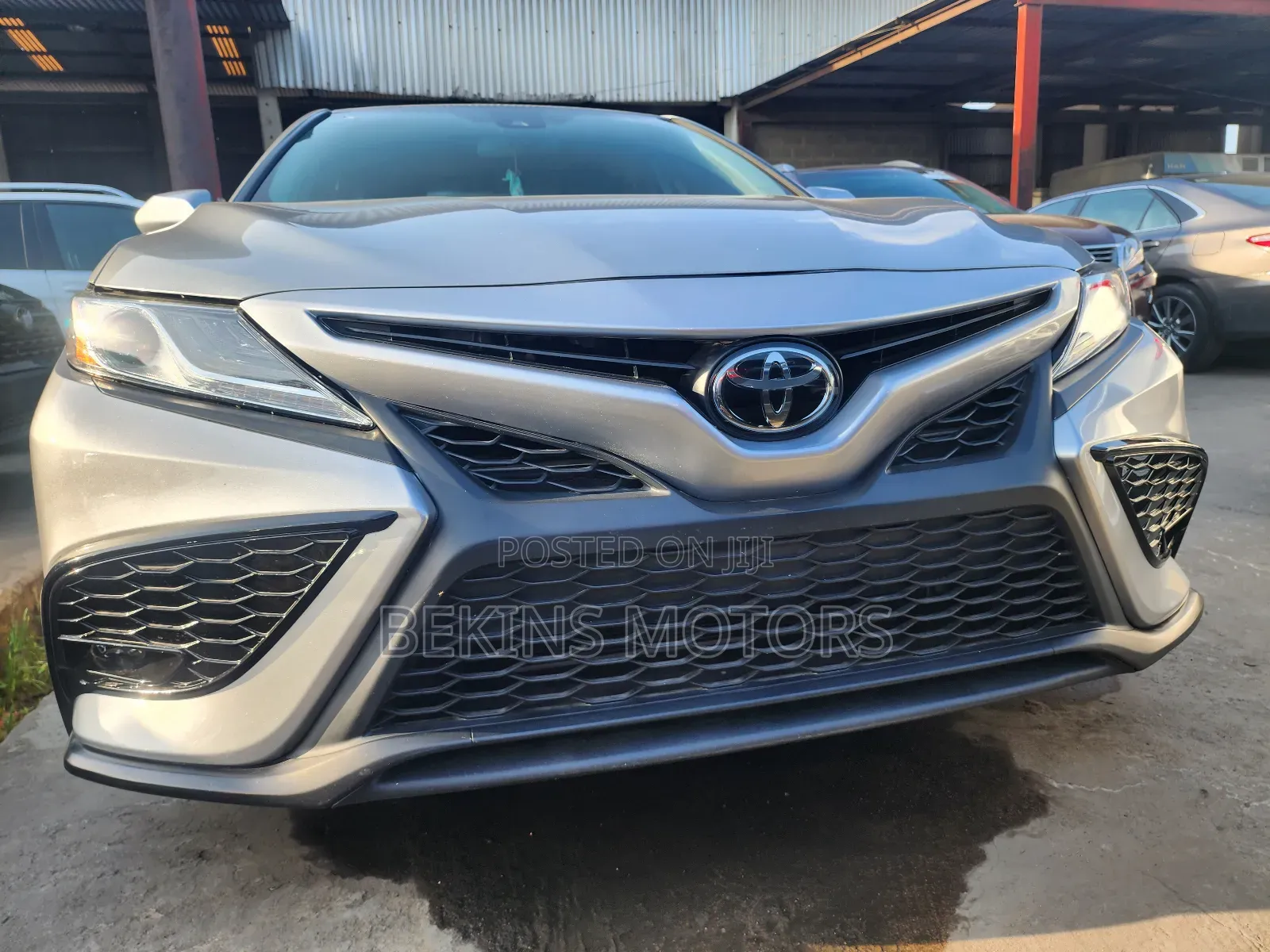 Toyota Camry 2019 Silver