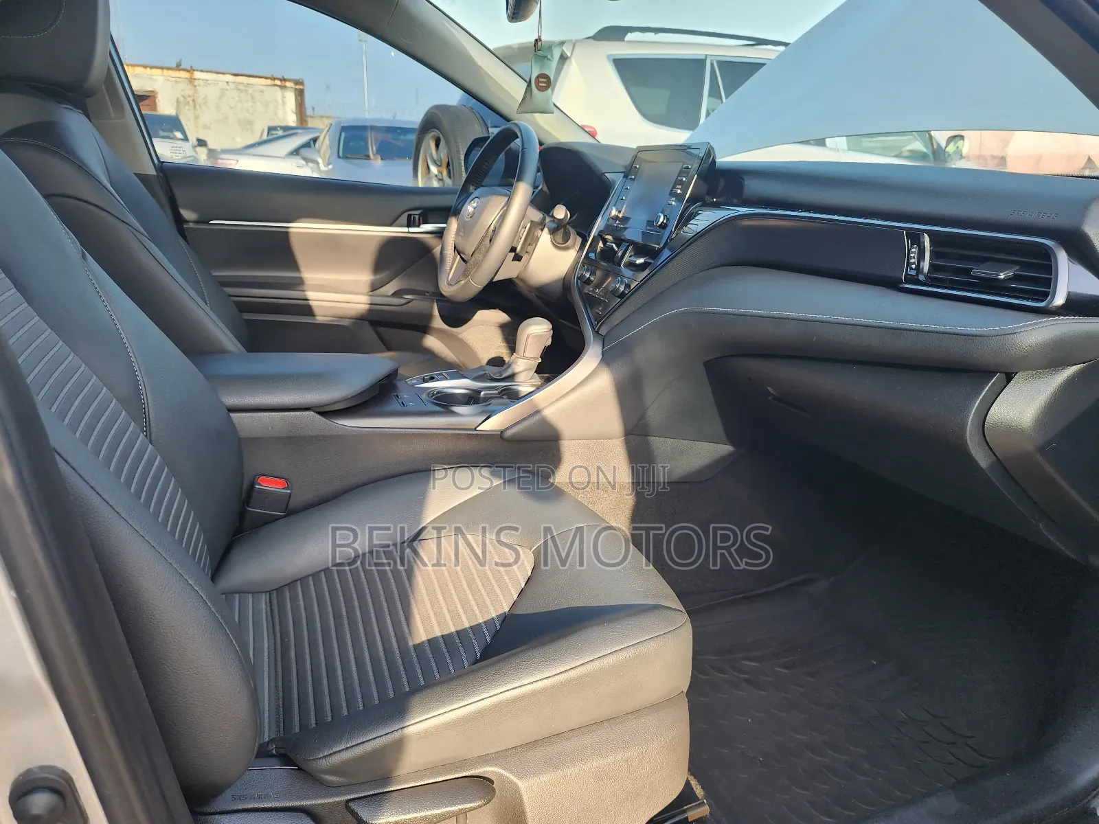 Toyota Camry 2019 Silver