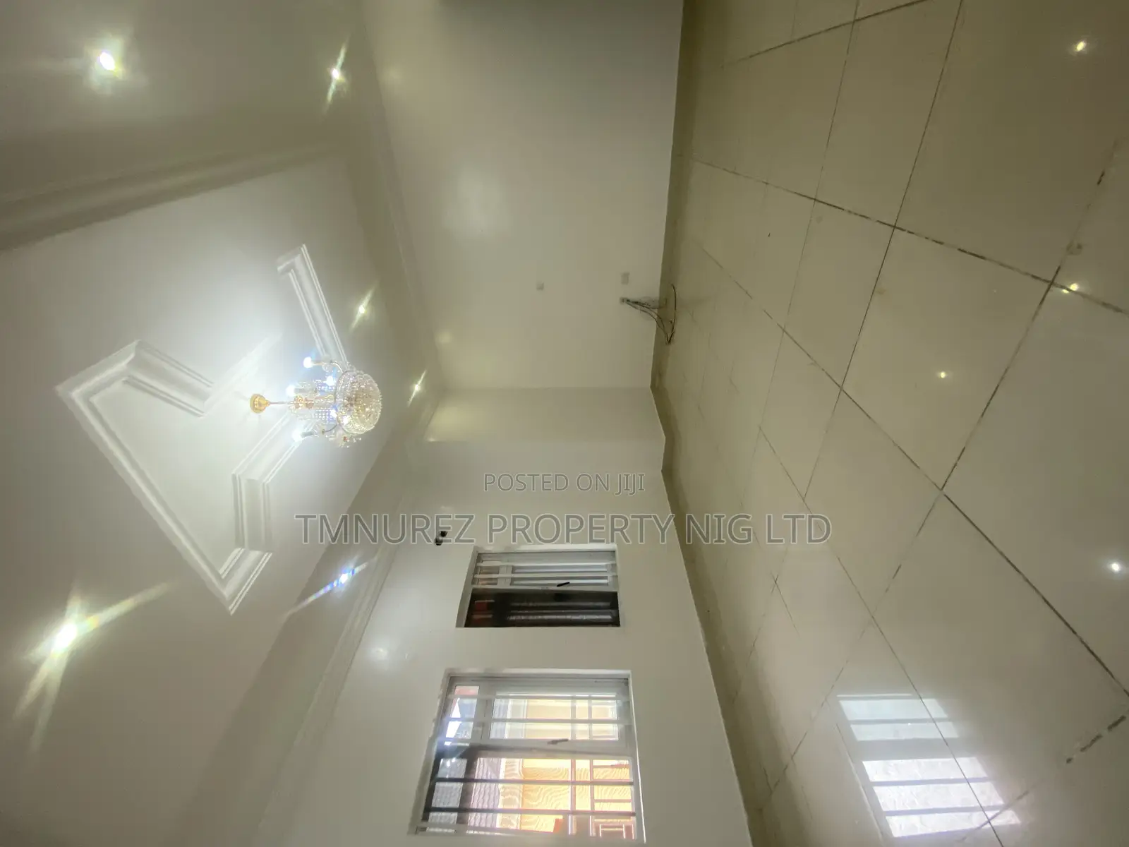 3bdrm Apartment in Chevron, Lekki for rent