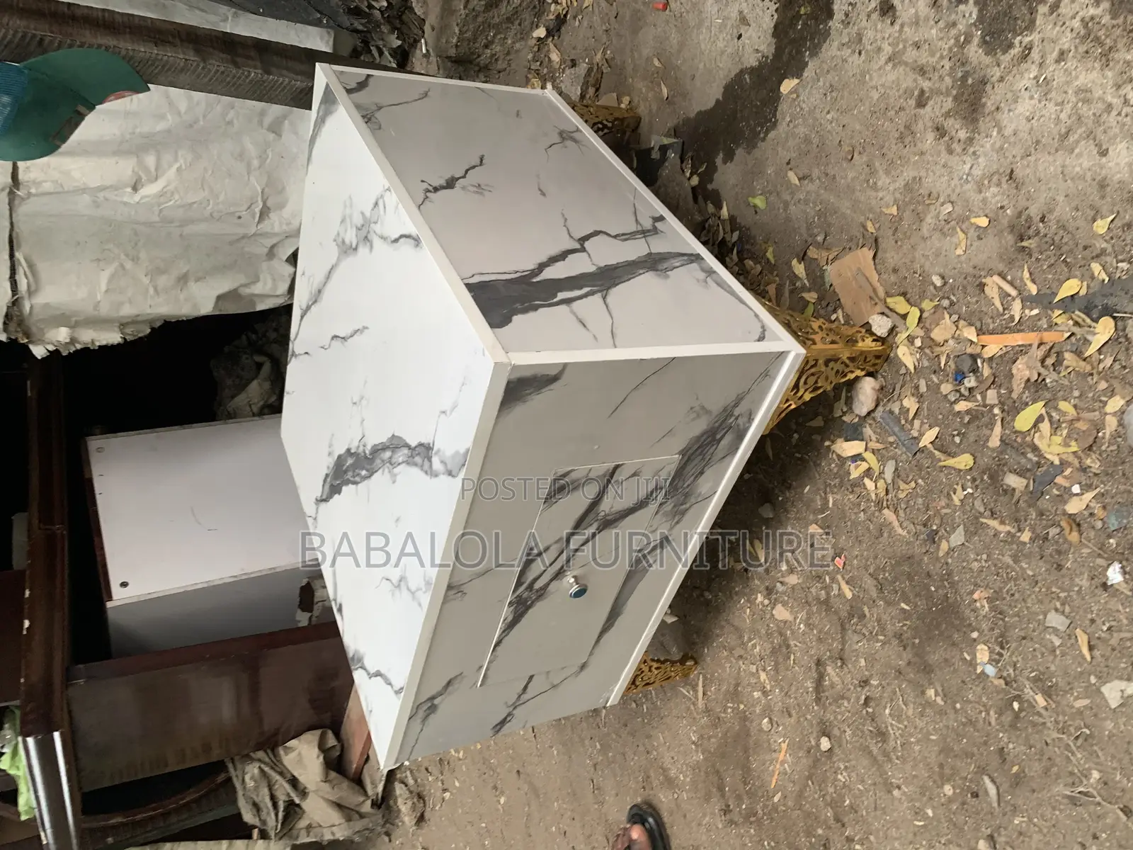 2/2 Feet Center Table With Drawer