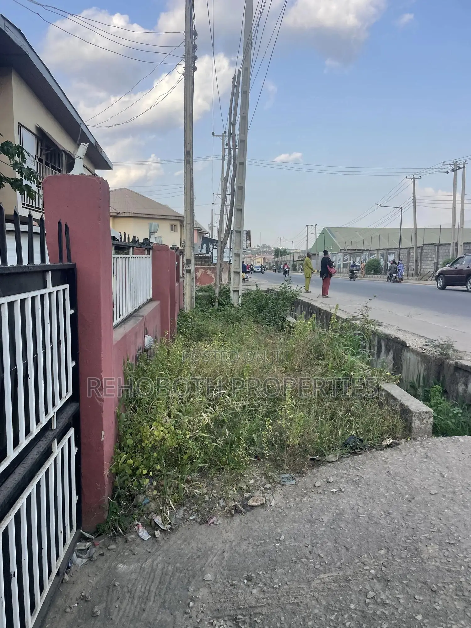 10bdrm Duplex in Oluyole Ibadan for sale