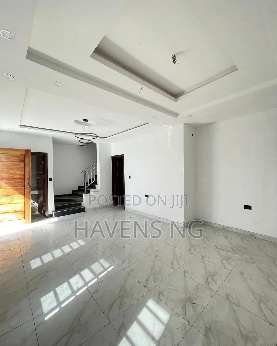 4bdrm Duplex in Osapa london for sale