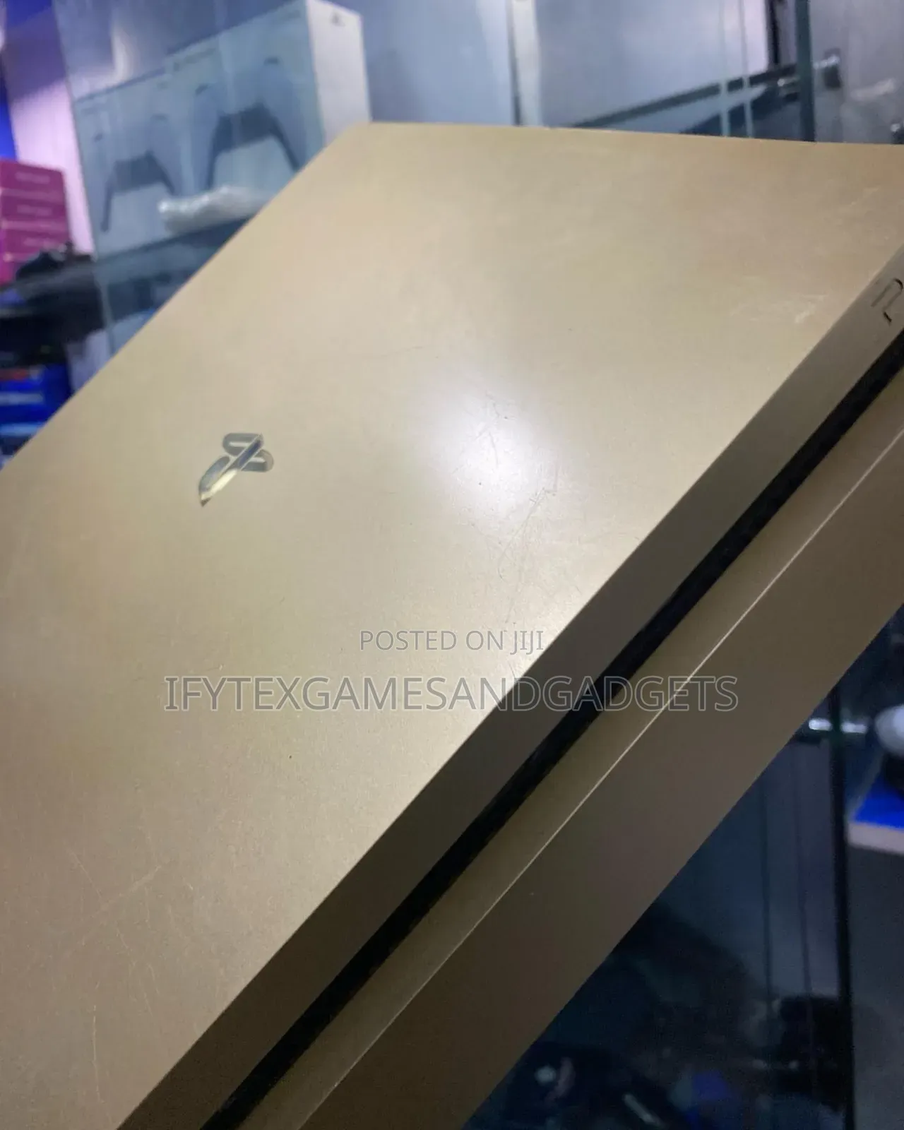 Clean London Used Playstation 4 Slim With One Quality Pad