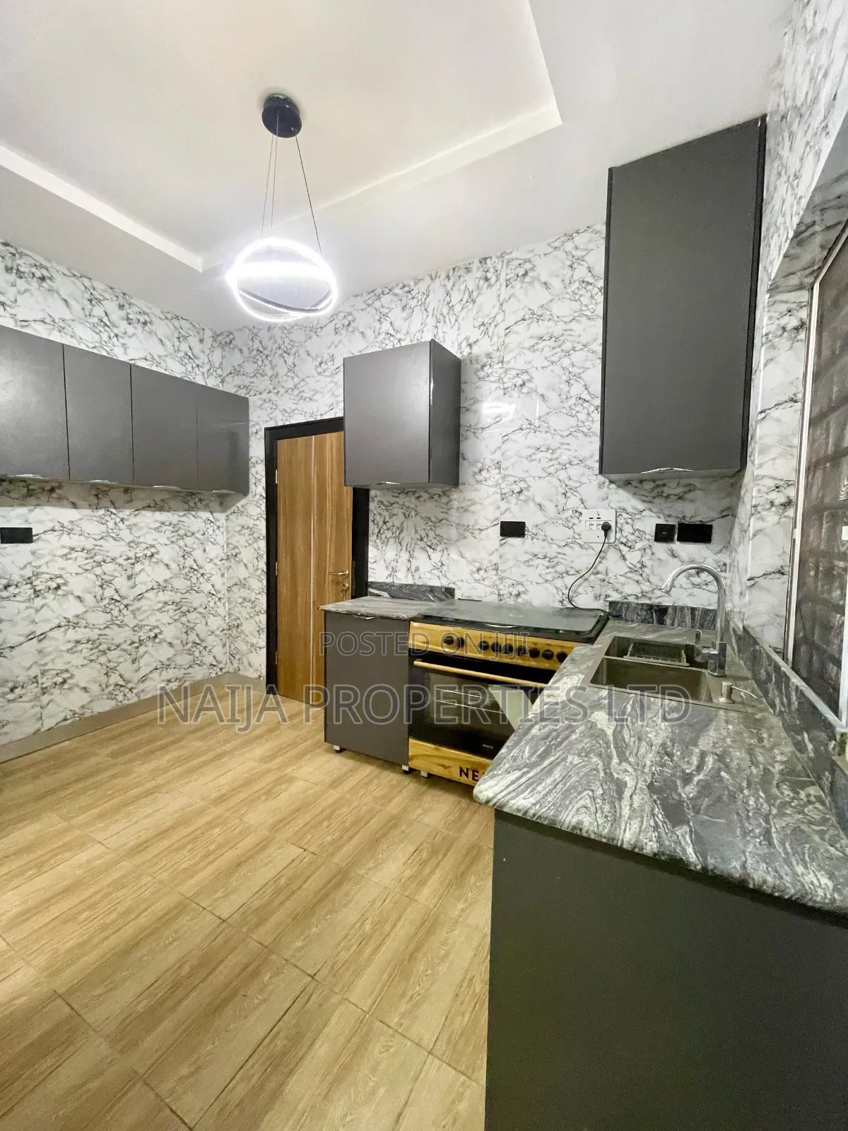 5bdrm Duplex in Ikate, Lekki for sale