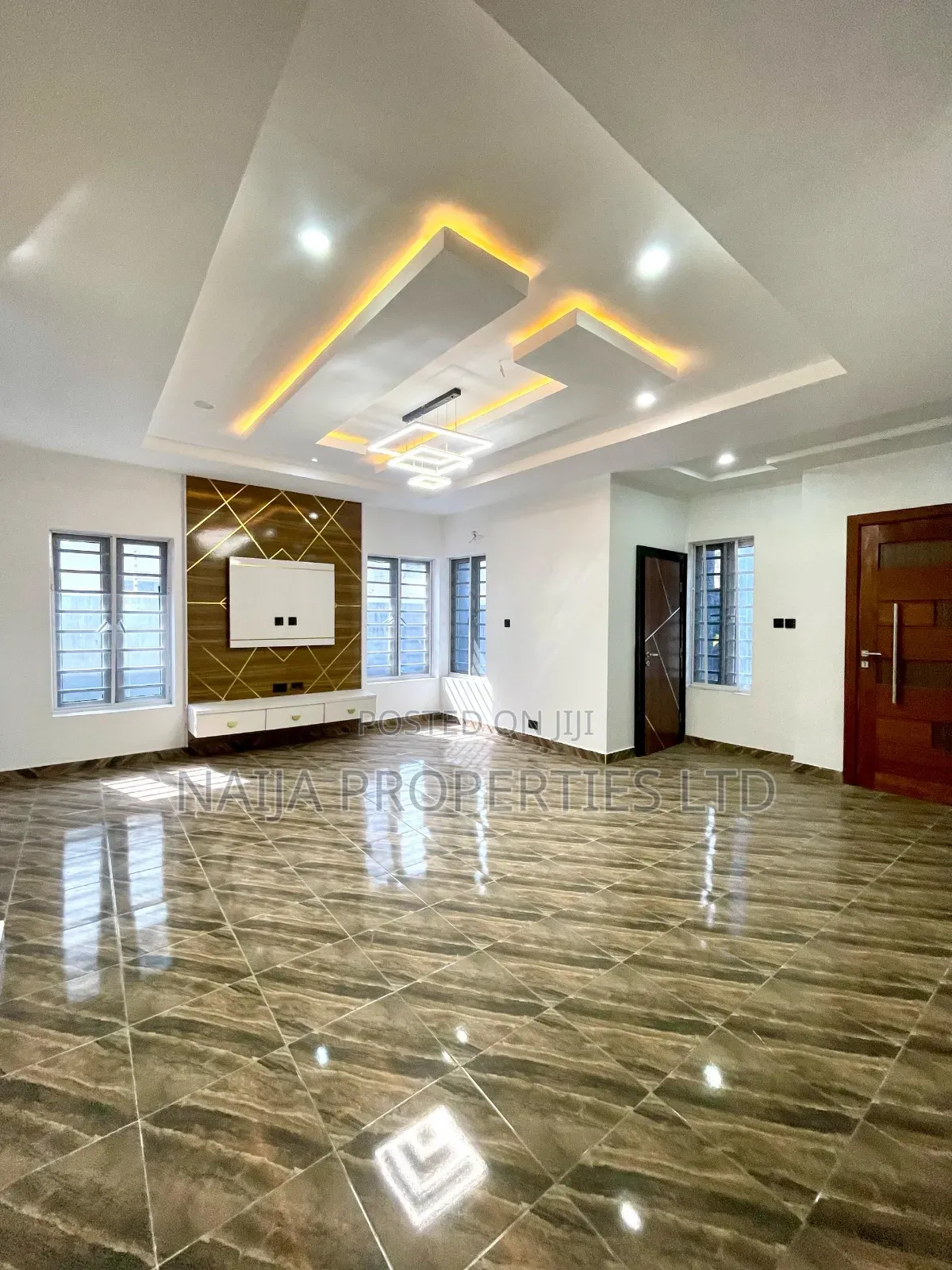 5bdrm Duplex in Ikate, Lekki for sale