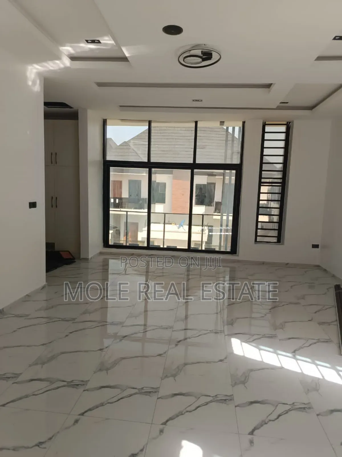 Furnished 3bdrm Apartment in Dopemu for sale