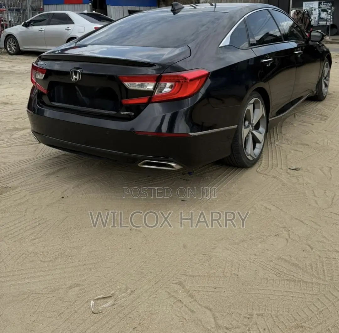 Honda Accord Touring 2.0T 2020 Black