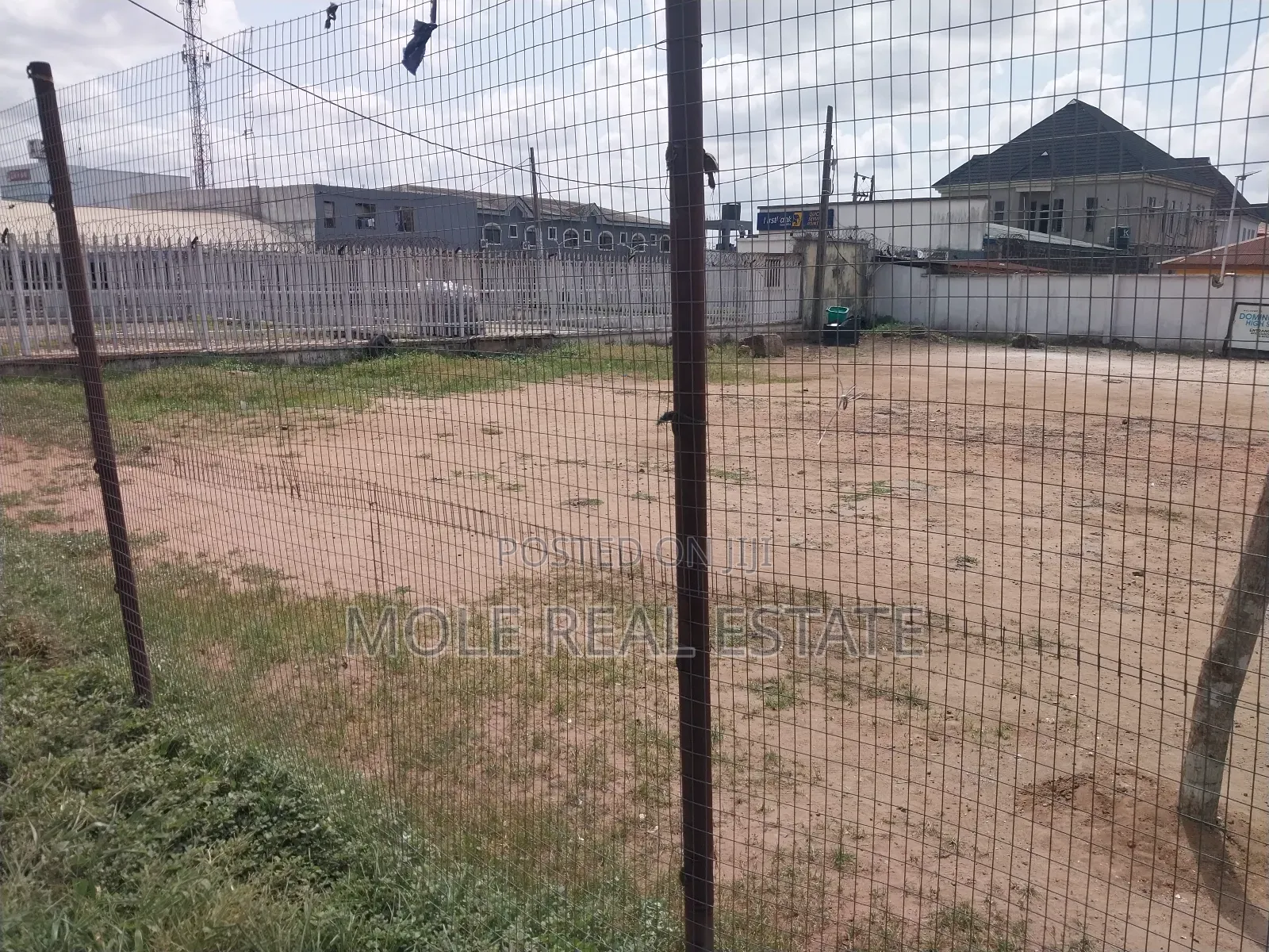 Furnished 3bdrm Apartment in Dopemu for sale