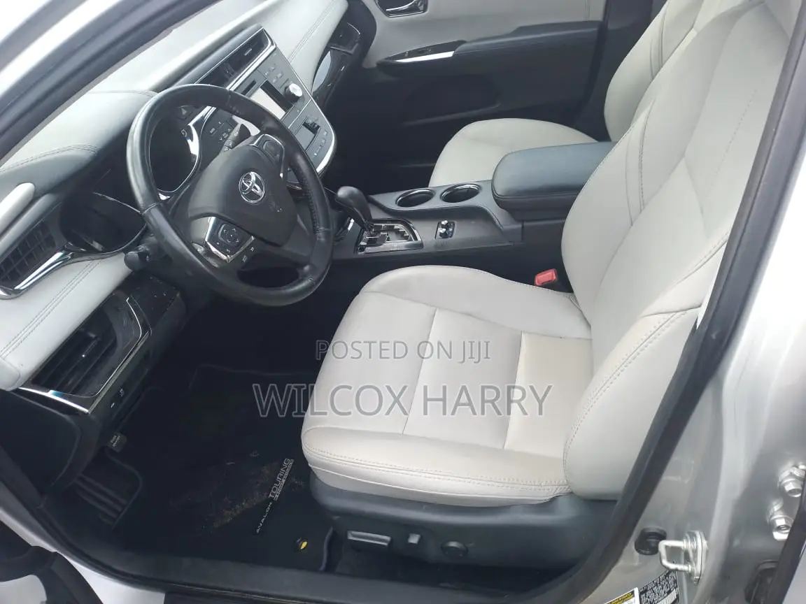 Toyota Avalon XLE Premium 4dr Sedan (3.5L 6cyl 6A) 2014 Silver