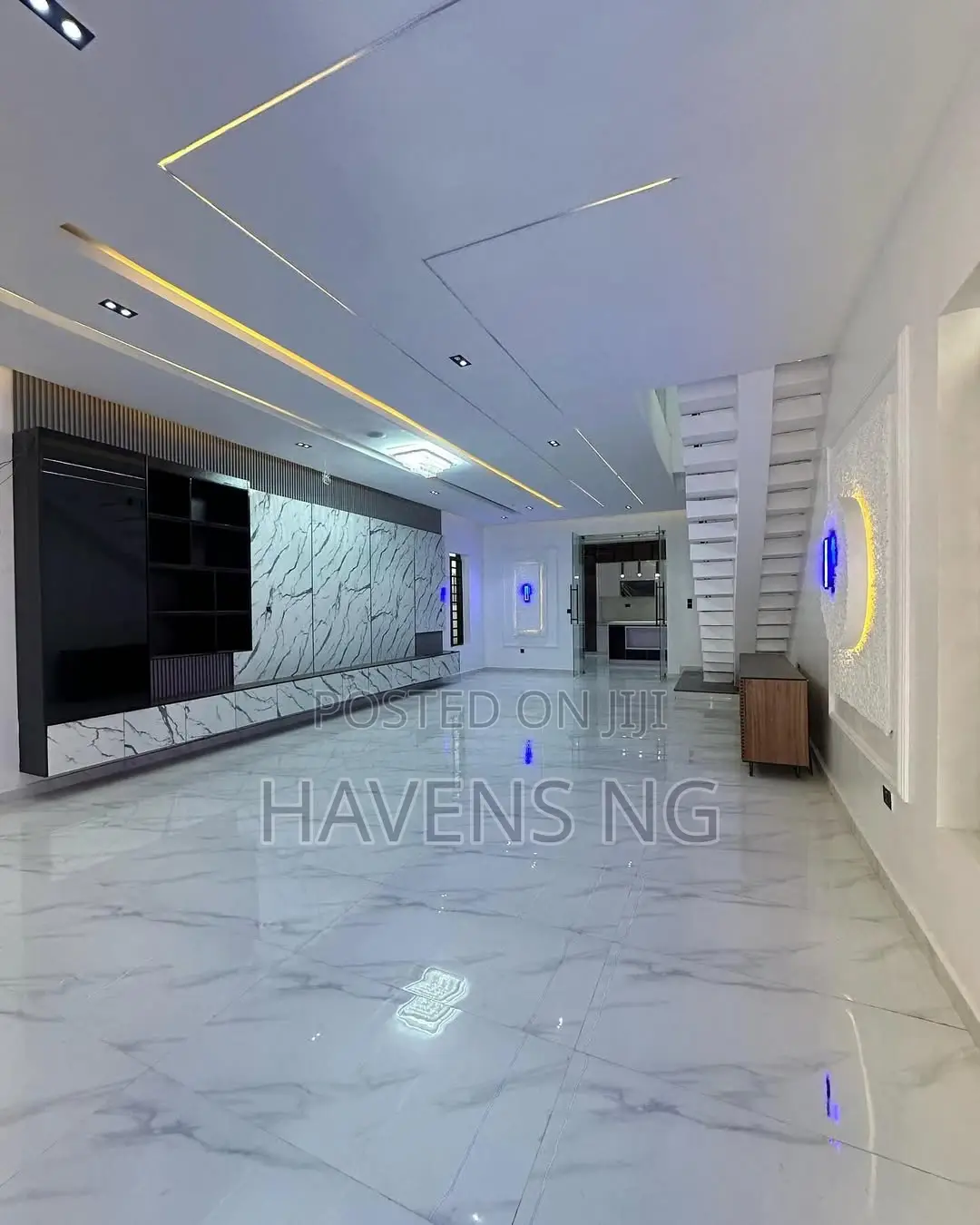 5bdrm Duplex in Lekki Phase 1 for sale