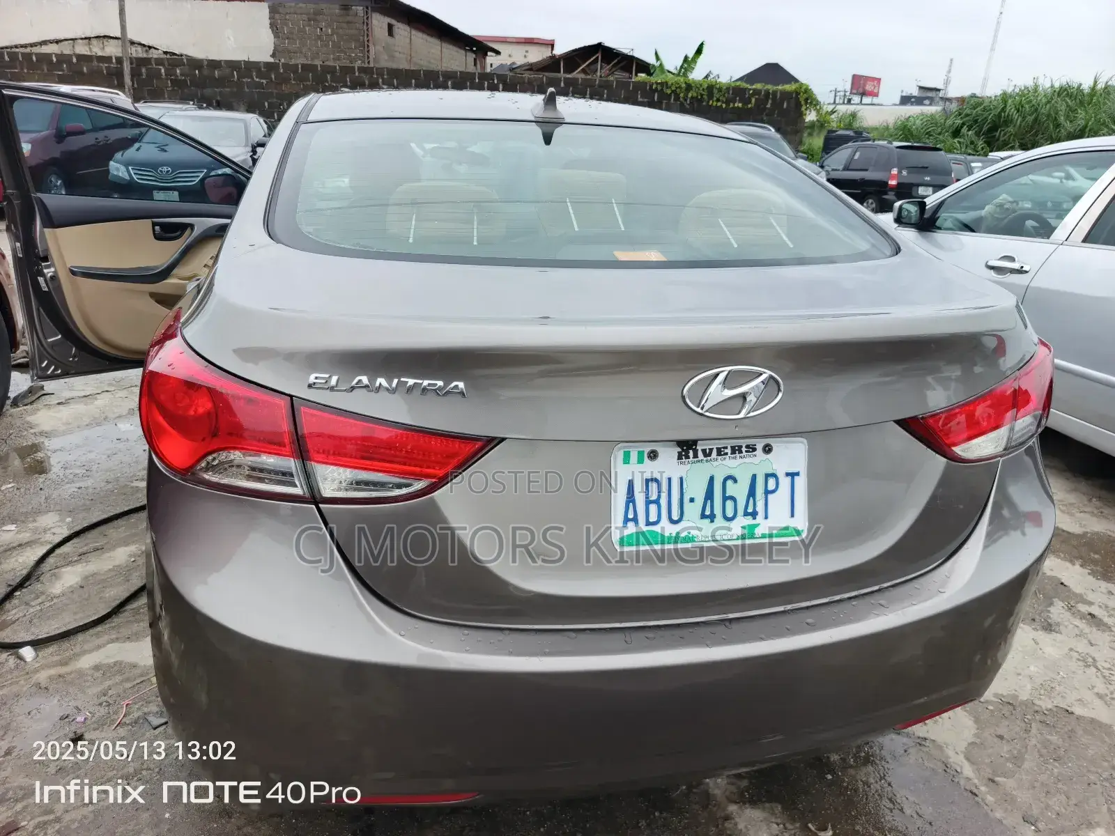 Hyundai Elantra GLS Sedan FWD (1.8L 4cyl 6M) 2013 Brown