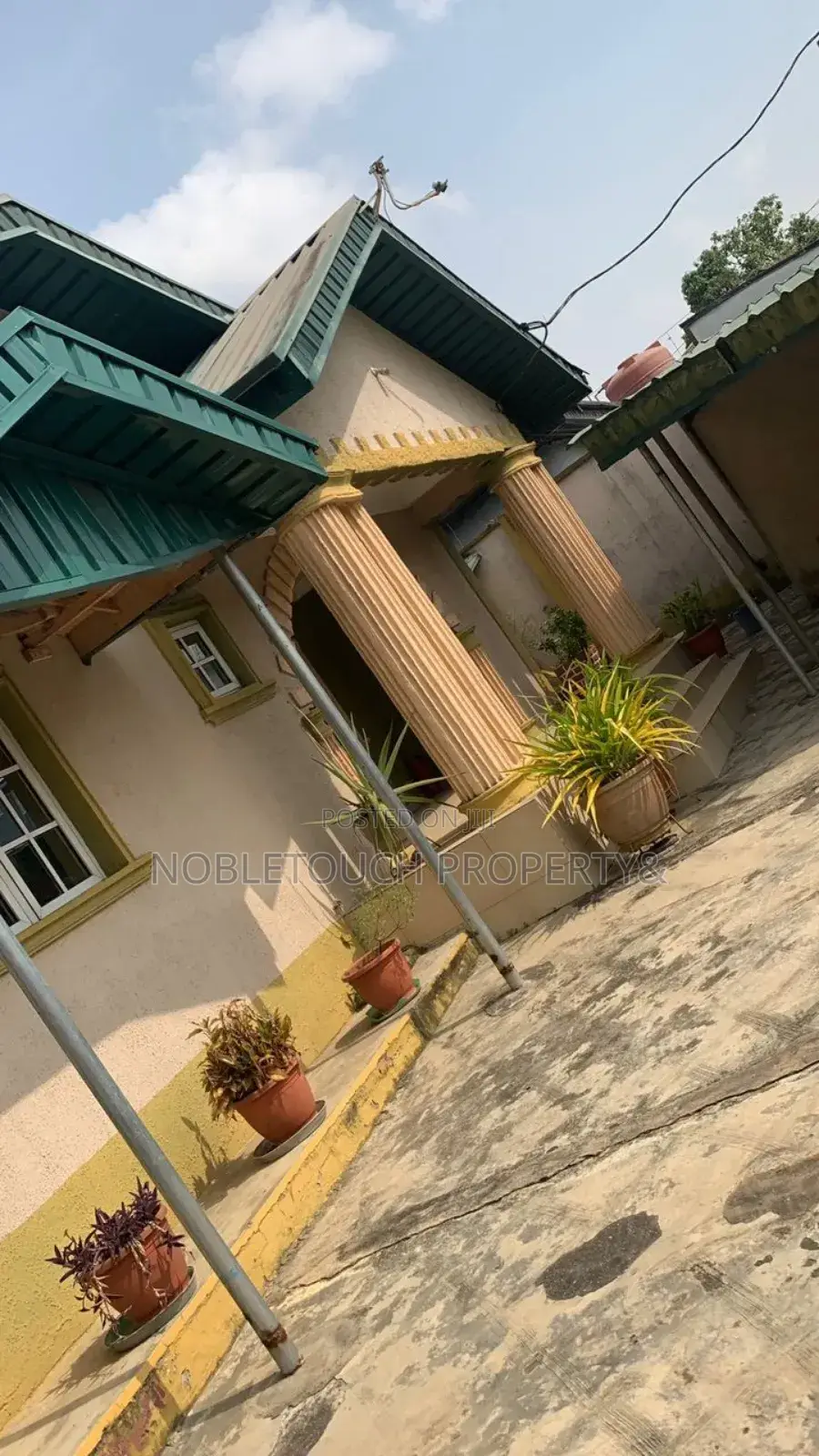 4bdrm Bungalow in Obadore Igando Lasu, Akesan for sale